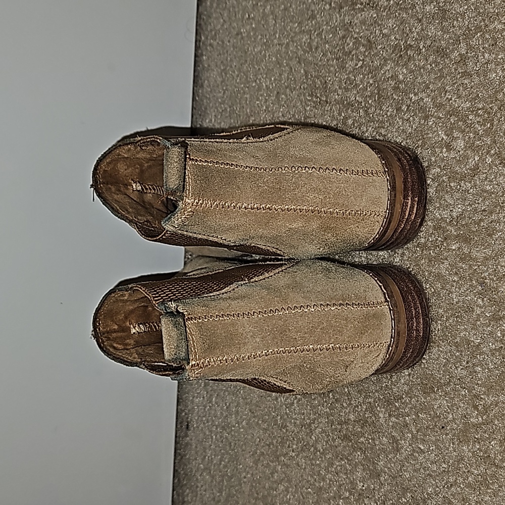 Tom's Chelsea Boots - Picture 4 of 12